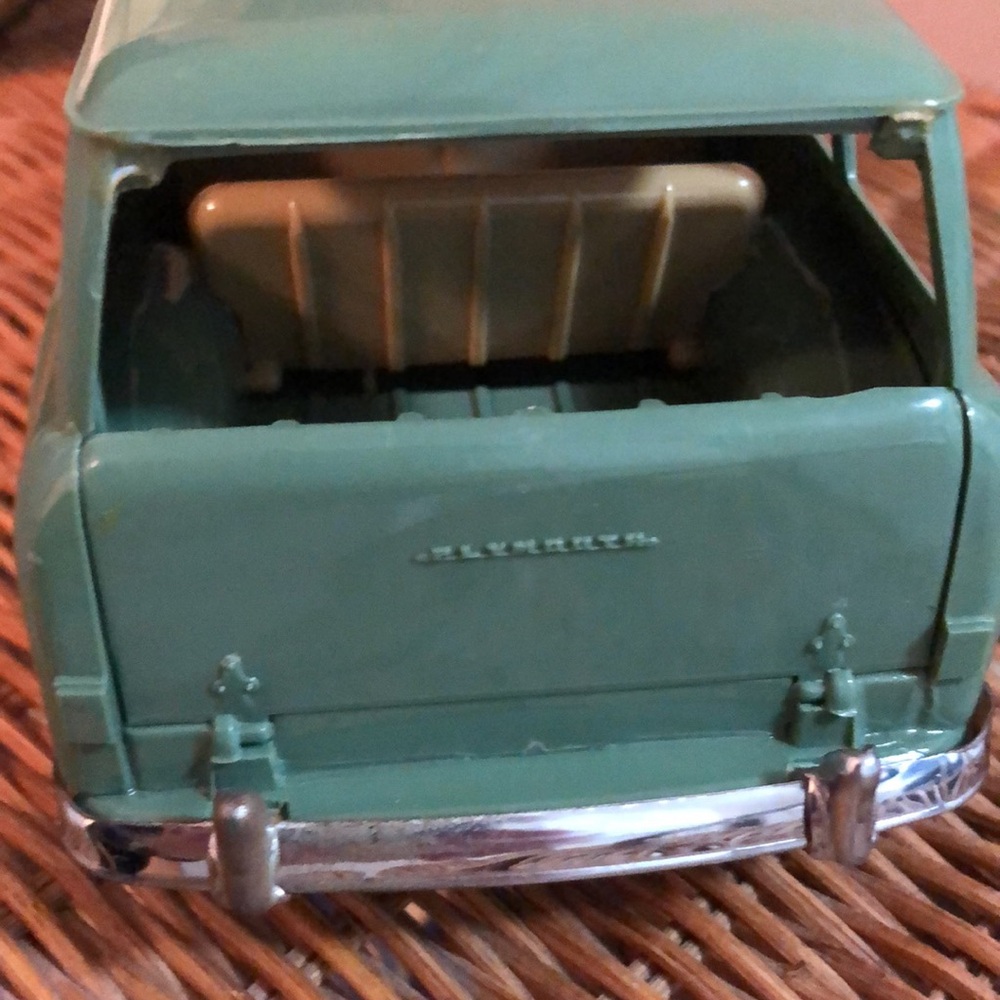 Vintage 1950 Plymouth Special Deluxe Suburban Station Wagon Promo Car - Picture 4 of 12